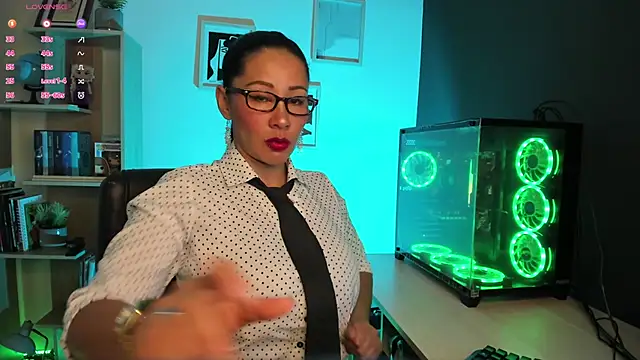 Snapshot of Sue_Wolls chatting on 13, 1, 2025 Sue Wolls online show from 13, 1, 2025