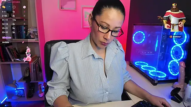 Snapshot of Sue_Wolls chatting on 3, 2, 2025 Sue Wolls online show from 3, 2, 2025