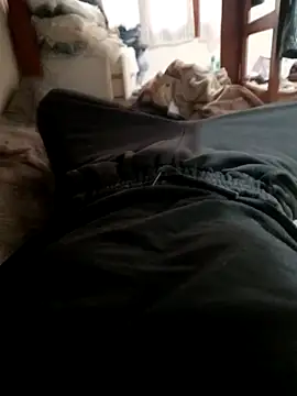 Snapshot of Loytder chatting on 8, 11, 2025 Loytder online show from 8, 11, 2025