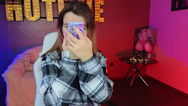 AliceBYKiss online show from 9, 12, 2024