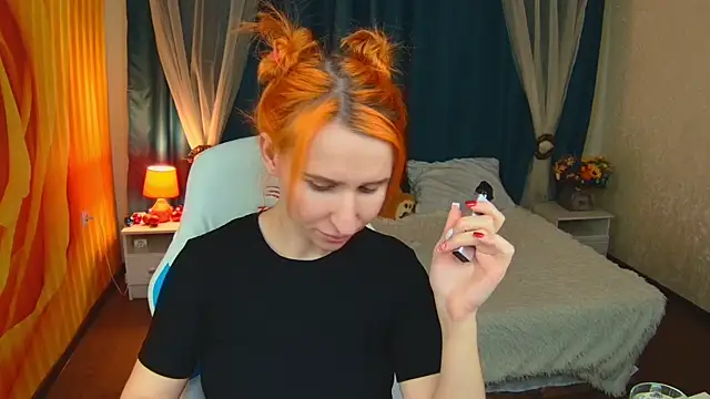 AliceBYKiss online show from 28, 1, 2025