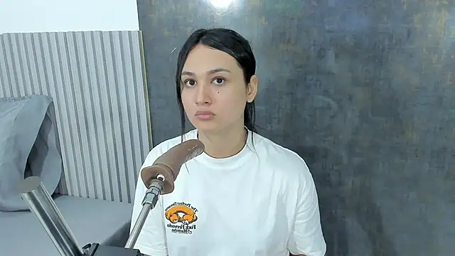 lana boomer online show from 28, 2, 2025