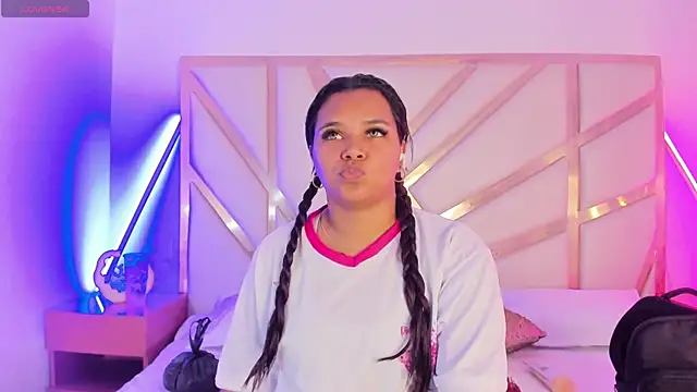 Carolina Evanss online show from 30, 10, 2025