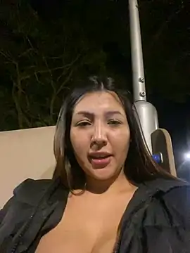 Snapshot of licky_lu chatting on 27, 1, 2025 licky lu online show from 27, 1, 2025