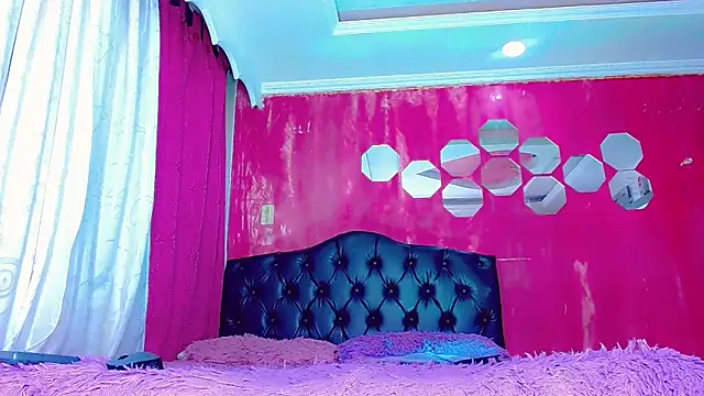 TiffanyMackensyy online show from 18, 1, 2026