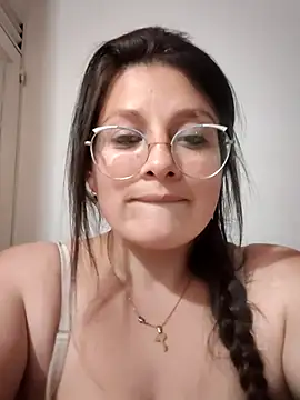 Neve Collins online show from 22, 12, 2024