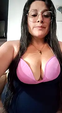 Neve Collins online show from 24, 12, 2024