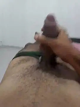 Snapshot of Leleko1997 chatting on 1, 4, 2026 Leleko1997 online show from 1, 4, 2026