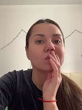 MiraMiss online show from 12, 2, 2026