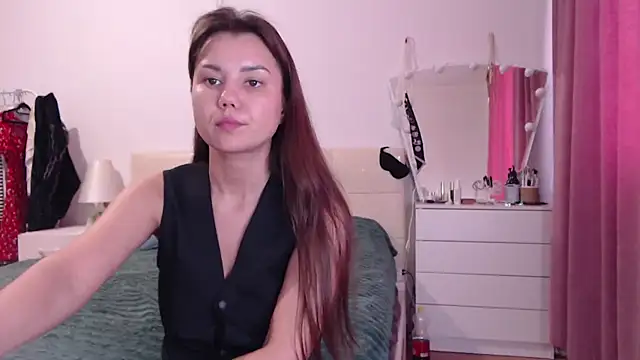 MiraMiss online show from 28, 7, 2026