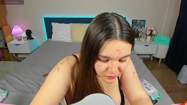 BritneyLix online show from 22, 4, 2026