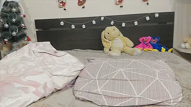 Snapshot of lola__banny chatting on 3, 12, 2024 lola banny online show from 3, 12, 2024