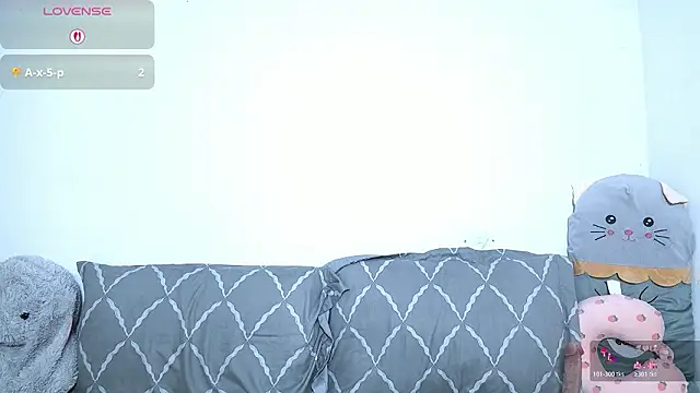 petite paola online show from 18, 3, 2026
