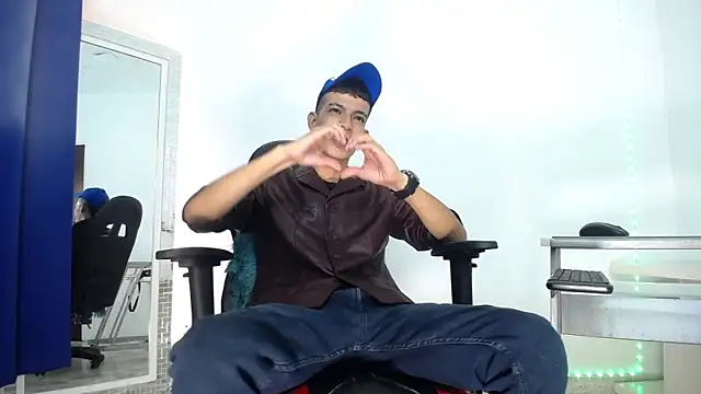 Snapshot of Favel_Gomez7 chatting on 20, 12, 2024 Favel Gomez7 online show from 20, 12, 2024