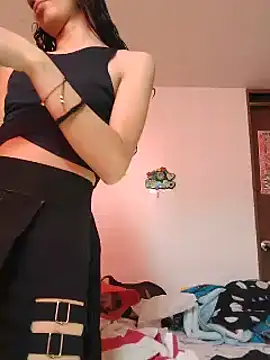 Snapshot of Queenjenn__ chatting on 23, 6, 2026 Queenjenn online show from 23, 6, 2026
