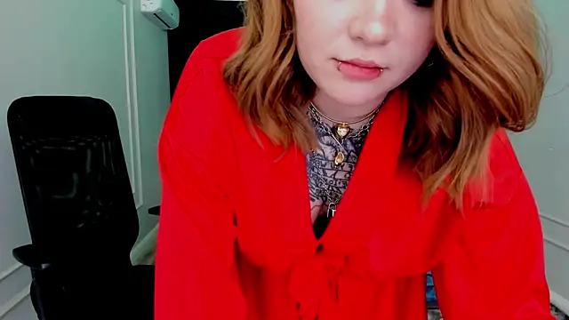 Snapshot of MoonLghte chatting on 27, 1, 2025 MoonLghte online show from 27, 1, 2025