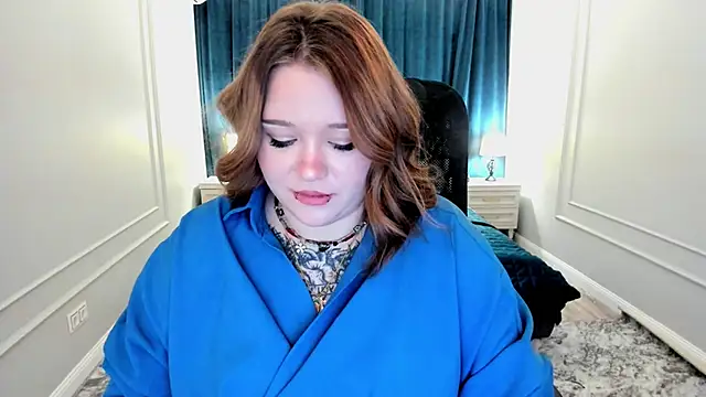 Snapshot of MoonLghte chatting on 6, 2, 2025 MoonLghte online show from 6, 2, 2025