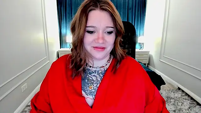 Snapshot of MoonLghte chatting on 7, 2, 2025 MoonLghte online show from 7, 2, 2025