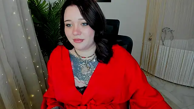 Snapshot of MoonLghte chatting on 28, 2, 2025 MoonLghte online show from 28, 2, 2025