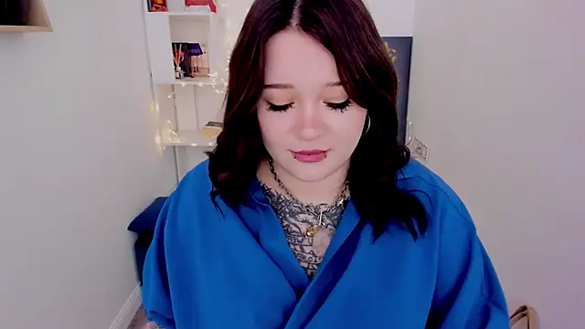 Snapshot of MoonLghte chatting on 9, 3, 2025 MoonLghte online show from 9, 3, 2025