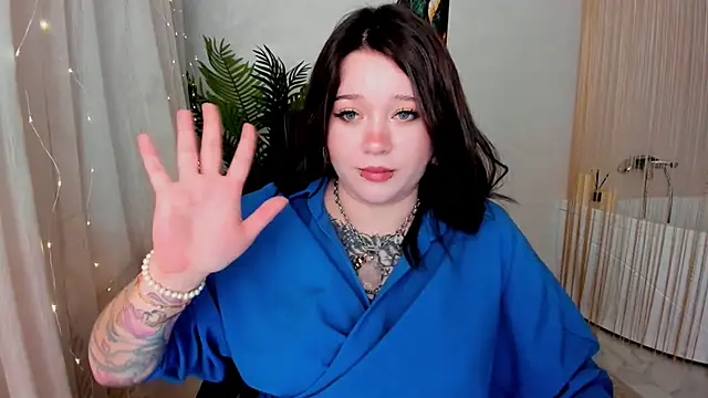 Snapshot of MoonLghte chatting on 12, 3, 2025 MoonLghte online show from 12, 3, 2025