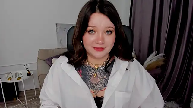 Snapshot of MoonLghte chatting on 13, 3, 2025 MoonLghte online show from 13, 3, 2025