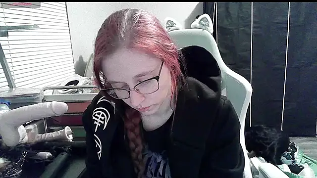 Snapshot of LilyFoxxx chatting on 17, 1, 2025 LilyFoxxx online show from 17, 1, 2025