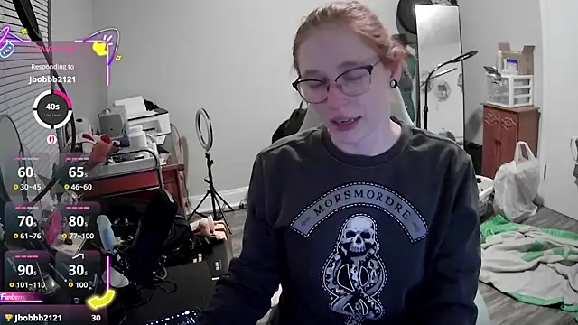 Snapshot of LilyFoxxx chatting on 27, 9, 2025 LilyFoxxx online show from 27, 9, 2025