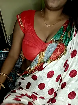 Snapshot of NOTY-LOVE-05 chatting on 11, 10, 2025 NOTY-LOVE-05 online show from 11, 10, 2025