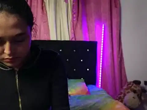 Snapshot of Sweet_xuee18 chatting on 26, 2, 2025 Sweet xuee18 online show from 26, 2, 2025