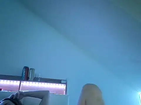 nicole77745 online show from 11, 3, 2026