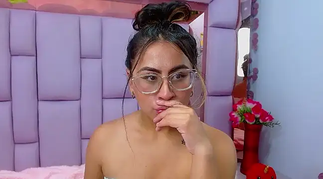 Freya Miller  online show from 7, 2, 2025