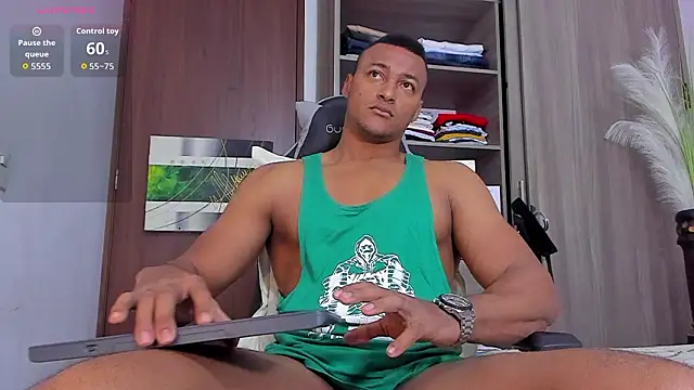 Snapshot of AnthonyWhite24 chatting on 21, 2, 2026 AnthonyWhite24 online show from 21, 2, 2026