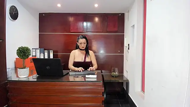 Snapshot of Valery_Diamond chatting on 12, 7, 2026 Valery Diamond online show from 12, 7, 2026