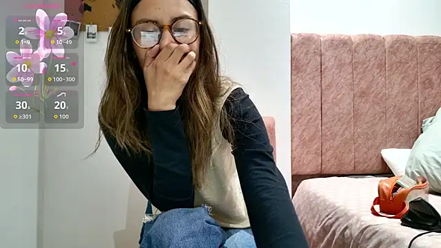 Emmy petit online show from 26, 2, 2026