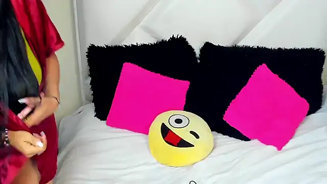 ScarlethNatasha online show from 18, 4, 2026