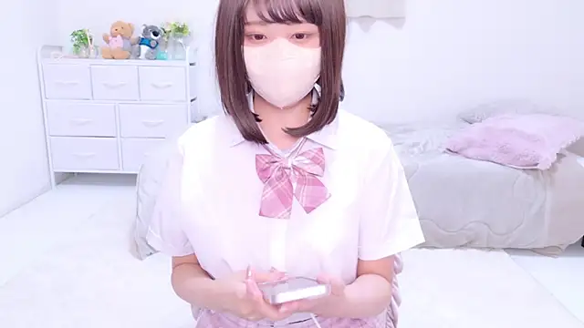 Snapshot of aki_zzz chatting on 8, 12, 2024 aki zzz online show from 8, 12, 2024