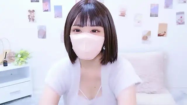 Snapshot of aki_zzz chatting on 6, 10, 2025 aki zzz online show from 6, 10, 2025