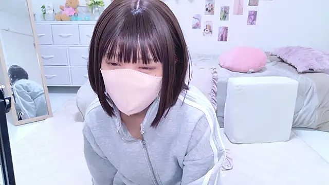 Snapshot of aki_zzz chatting on 22, 10, 2025 aki zzz online show from 22, 10, 2025