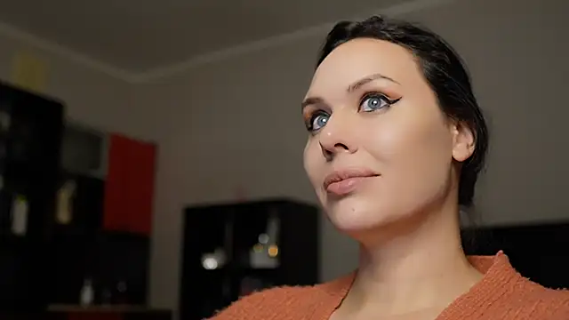 Snapshot of MollyCheiz chatting on 16, 12, 2024 MollyCheiz online show from 16, 12, 2024