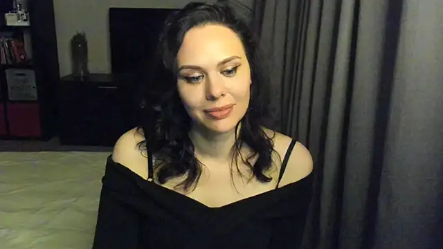 Snapshot of MollyCheiz chatting on 3, 2, 2025 MollyCheiz online show from 3, 2, 2025
