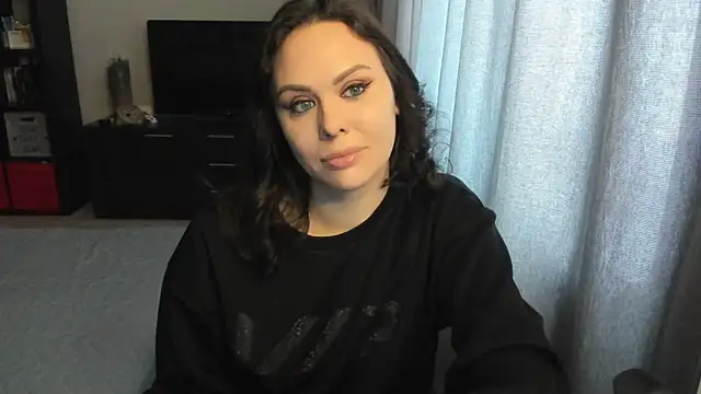 Snapshot of MollyCheiz chatting on 19, 10, 2025 MollyCheiz online show from 19, 10, 2025