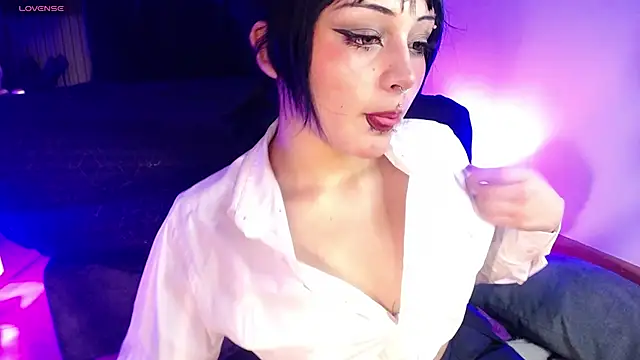 honney dark online show from 15, 1, 2025