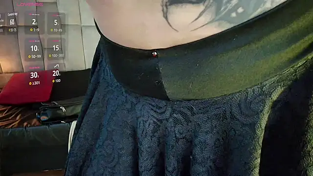 honney dark online show from 24, 4, 2026