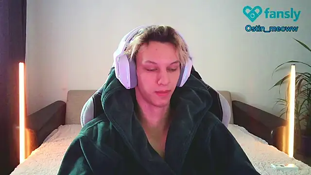 Ostin meow online show from 3, 2, 2025