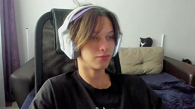 Ostin meow online show from 15, 11, 2025