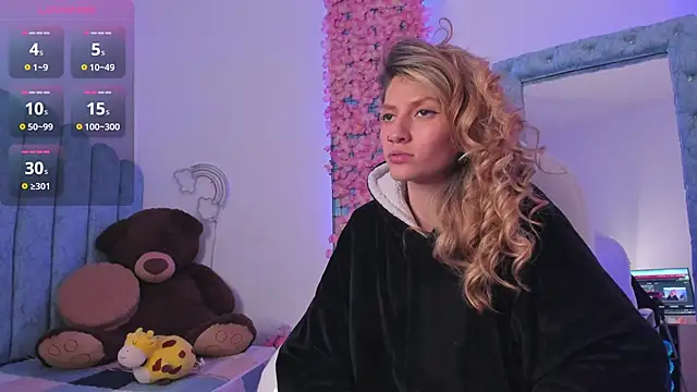 summer sweet  online show from 17, 12, 2024