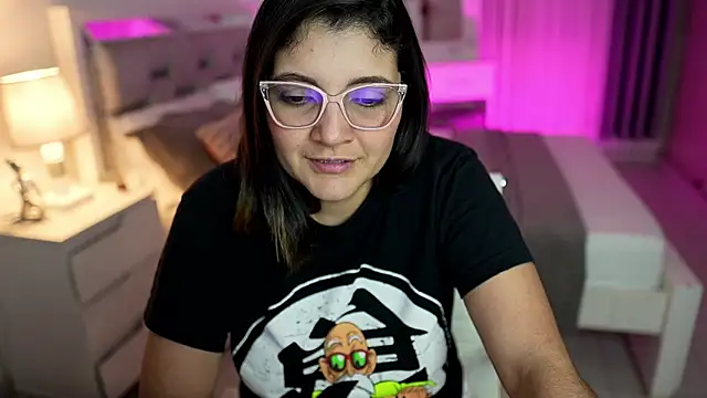 Camilaa bueno online show from 11, 2, 2025