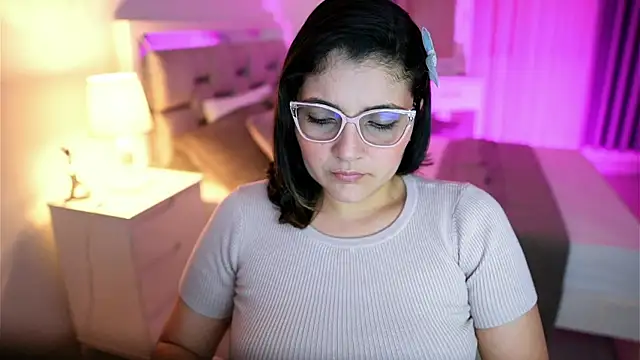 Camilaa bueno online show from 14, 3, 2025