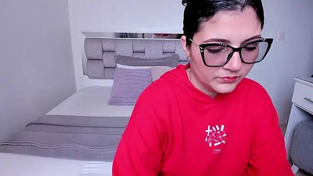 Camilaa bueno online show from 14, 6, 2026